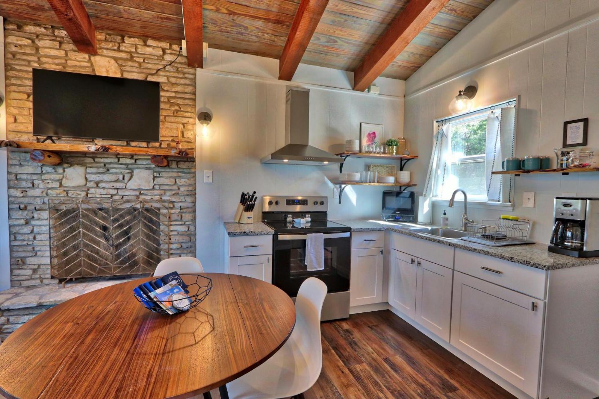 Millie'S Cottages Unit 2 - Annie Canyon Lake Exterior foto